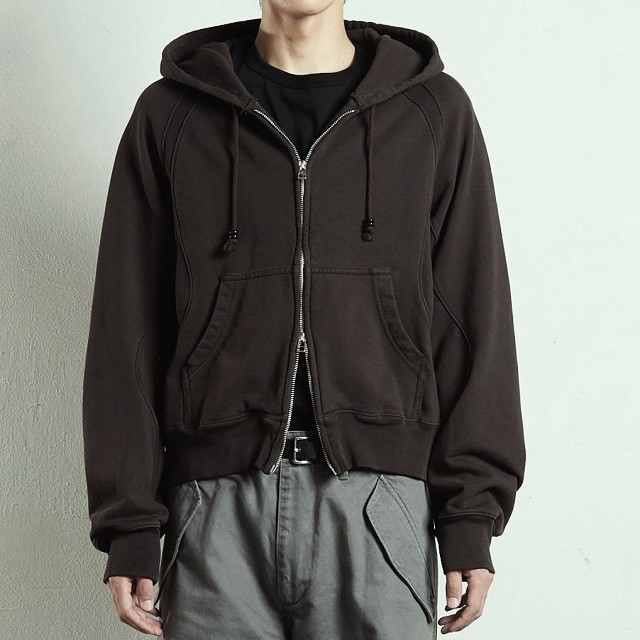 新品 NVRFRGT ネヴァーフォーゲット 25SS PANELLED ZIP UP HOODIE パネルドジップアップフーディ NF251T01 2 DARK BROWN 裏毛 パーカー_2