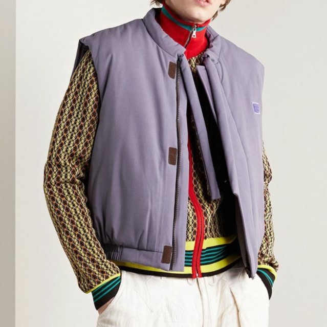 新品 Acne Studios アクネストゥディオズ Heat Reactive Gilet Jacket フェイスパッチ パデッドベスト FA-UX-OUTW000101 L 定価59,400円 Acne Studios アクネストゥディオズ Heat Reactive Gilet Jacket