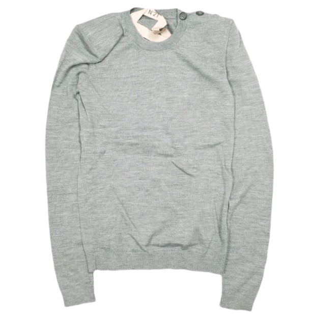新品 N°21 ヌメロヴェントゥーノ 23SS ショルダーボタン ハイゲージウールクルーネックニット 23S-A028-9000 40 グレー 定価69,300円