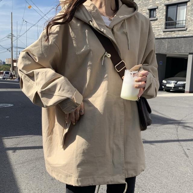 春 アウター レディース マウンテンパーカー レディース 春 ウィンドブレーカー レディース ウインドブレーカー ショート丈 無地 フードの通販はau Pay マーケット Prism One Au Pay マーケット店