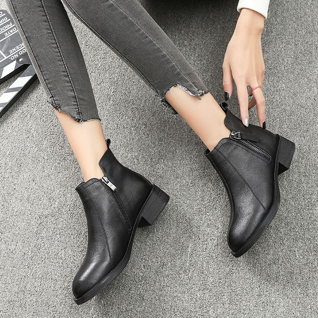 冬靴 レディース 冬新作 ブーツ レディース ショート ブーティー アンクル丈 歩きやすい ローヒール 黒 大きいサイズ 大人可愛い ぺたんの通販はau Pay マーケット Prism One Au Pay マーケット店