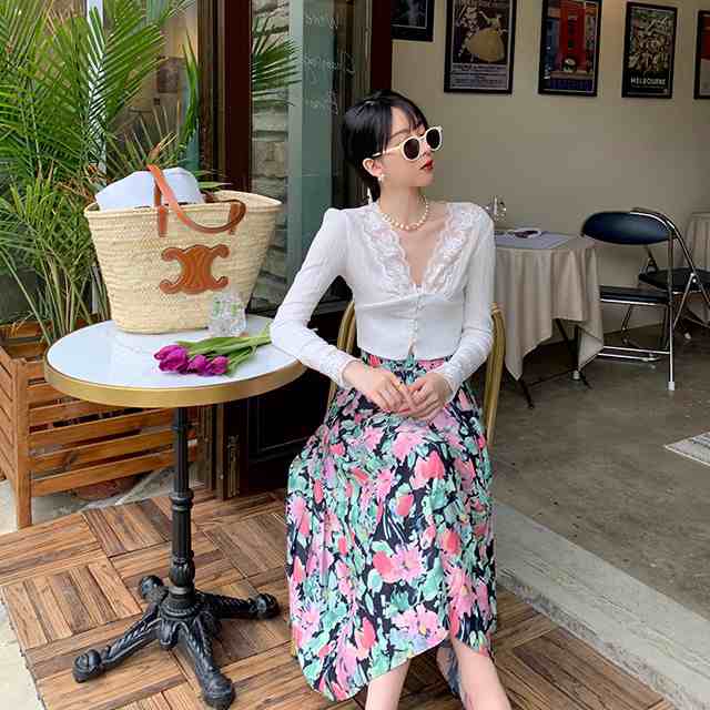 花柄 プリーツ ロングスカート レディース ロングスカート 柄 大柄 ウエストゴム 大人可愛い フェミニン 春夏 レトロ 黒の通販はau Pay マーケット Prism One Au Pay マーケット店 花柄 プリーツ ロングスカート レディース ロングスカート 柄 大柄 ウエストゴム 大人可愛い フェミニン 春夏 レトロ 黒の通販はau Pay マーケット Prism One Au Pay マーケット店