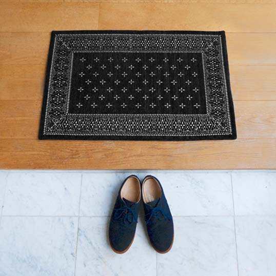 Cross Bandanna Rug 80 50cm Black クロスバンダナラグ 80 50cm ブラック 玄関マットインテリア ヴィンテージバンダナのパタの通販はau Pay マーケット Bricbloc Plot