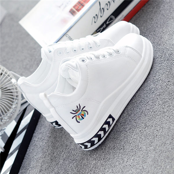 スリッポン スニーカー レディース 厚底 ウォーキング ハイカット インヒール インソール シューズ 靴 美脚 脚長 6cmの通販はau Pay マーケット 小林屋