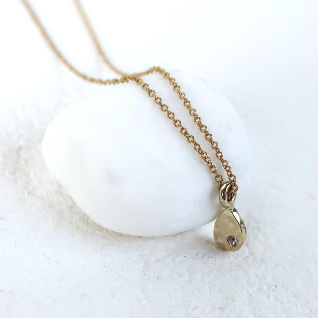 ネックレス アレルギー対応 ビジュー 小ぶり レディース ジュエリー ニッケルフリー シンプル ドロップ 大人 金属アレルギー ゴの通販はau Pay マーケット Melody Accessory