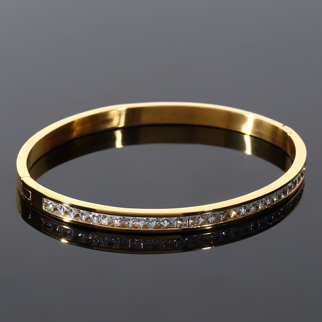 バングル メンズ おしゃれ バケットデザイン Czダイヤ ジルコニア 18kゴールド バケットカット 爪留め Bangleの通販はau Pay マーケット G Custom ジーカスタム
