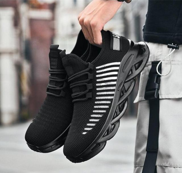 新作 スニーカー メンズ 通気性 ローカット ランニング 靴 スポーツシューズ 疲れにくい 超軽量 カッコイイ カジュアル の通販はau Pay マーケット ハピネスキャメル