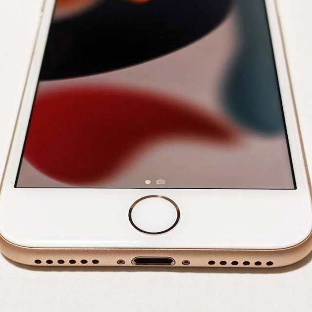 iPhone8 本体 SIMフリー 64GB Touch ID Qi ガラスフィルム特典 の通販 