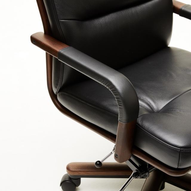 あっぷるまんさん専用　karimoku/カリモク ワイドアームチェア ブラック karimoku / カリモク家具 アームソファ Kチェア スタンダード