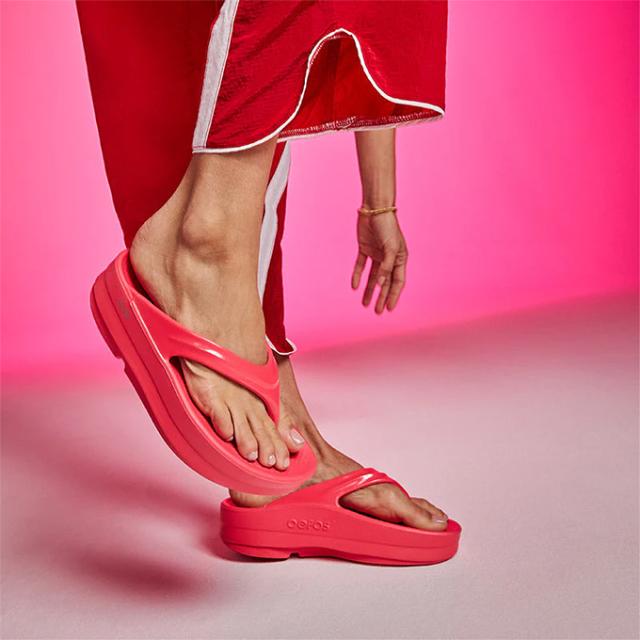 OOFOS ウーフォス 」 WOMEN'S OOMEGA ウーフォス ウーメガ