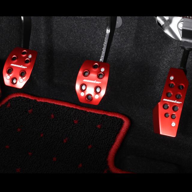 スポーツドライビングペダルカバー レッドアルマイトジムニーJB64W JB74W スポーツドライビングペダルカバー/レッドアルマイト]ジムニー[JB64W