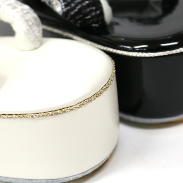 振袖用草履 孔雀刺繍 桂由美 YUMIKATURA 振袖 帯揚 成人式 ママ振袖 黒 白の通販は 振袖用草履 孔雀刺繍 桂由美 YUMIKATURA 振袖 帯揚 成人式 ママ振袖 黒 白の通販は