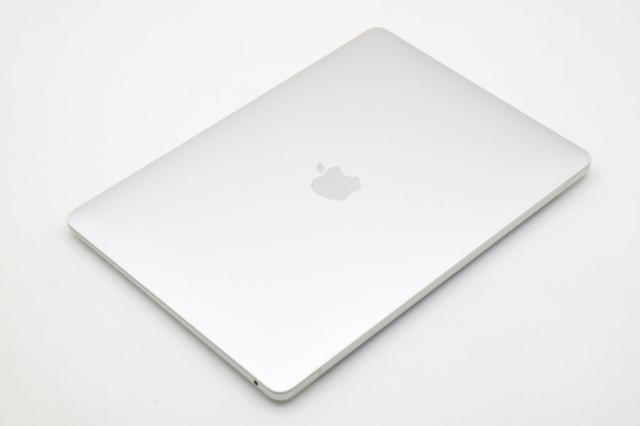 MacBook本体 MacBook Air 2020 M1 A2337 Amazon.com: Apple 2020 Macbook Air with Intel Core i5, 13.3