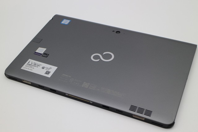 富士通 ARROWS Tab Q736/P Core i5 6300U 2.4GHz/4GB/128GB(SSD)/13.3W