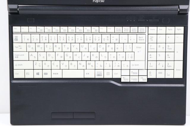 富士通 LIFEBOOK A579/A Core i5 8365U 1.6GHz/8GB/256GB(SSD)/Multi/15.6W/FHD(1920x1080)/Win11 【中古】