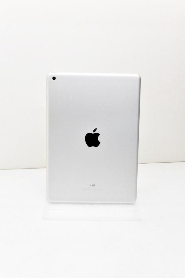 Wi-Fiモデル Apple iPad6 Wi-Fi 32GB iPadOS15.6 シルバー MR7G2J/A 初期化済 【中古】｜au PAY  マーケット