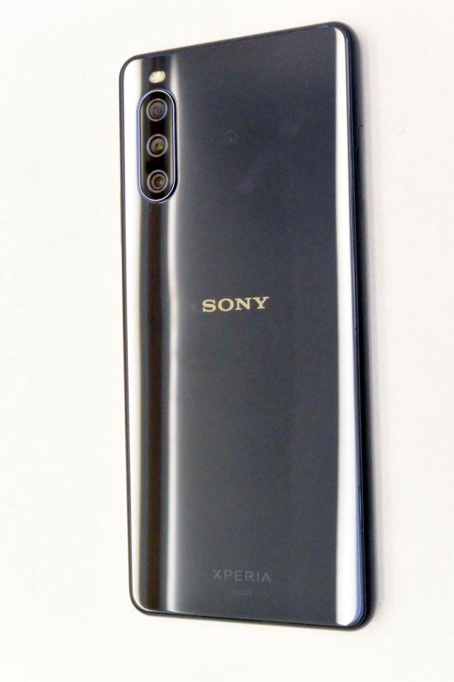 Xperia XZ3ホワイトシルバー 64GB SIMロック解除済み SIMロック解除済