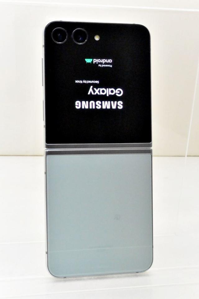 白ロム au SIMフリー SAMSUNG Galaxy Z Flip5 256GB Android15 ミント