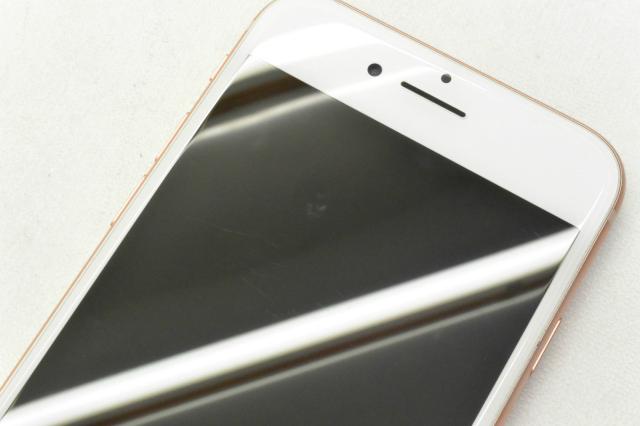 白ロム SIMフリー docomo SIMロック解除済 Apple iPhone8 64GB iOS16