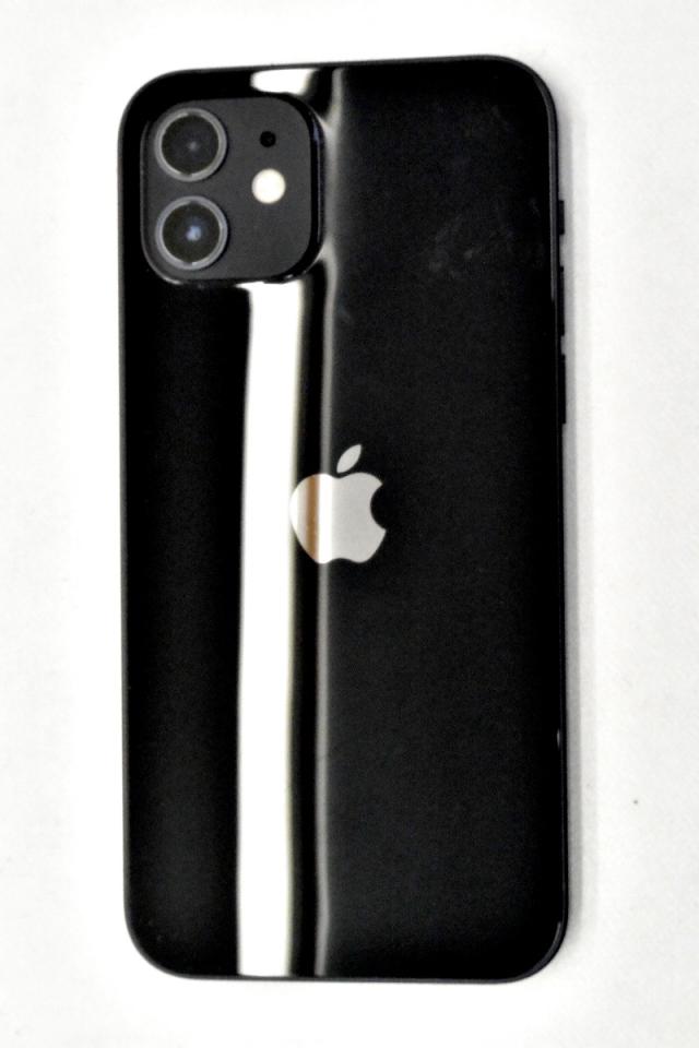 白ロム SIMフリー docomo SIMロック解除済 Apple iPhone12 64GB
