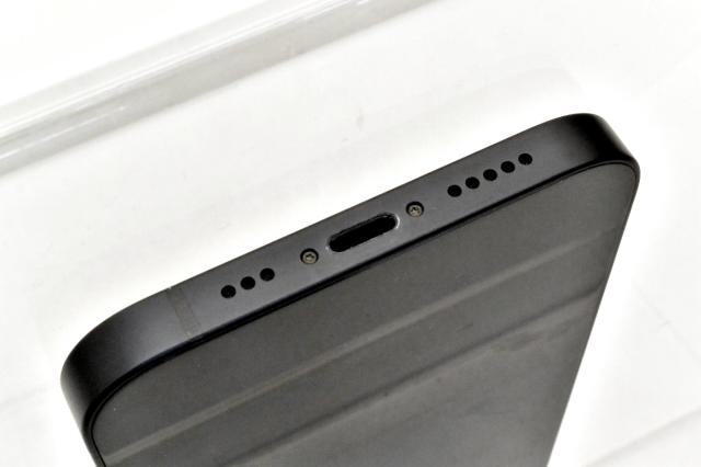 白ロム SIMフリー docomo SIMロック解除済 Apple iPhone12 64GB iOS26 