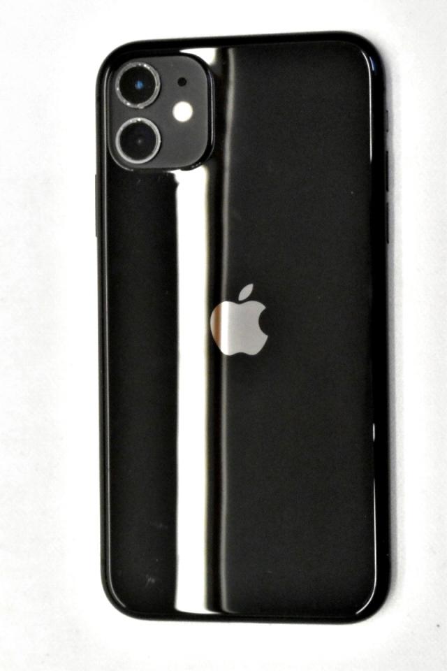 白ロム SIMフリー au SIMロック解除済 Apple iPhone8 64GB iOS16.6