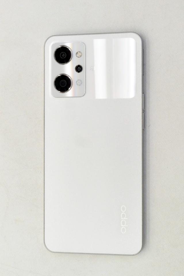 SIMフリー OPPO Reno9 A ムーンホワイト 【S2449】 OPPO Reno9 A 