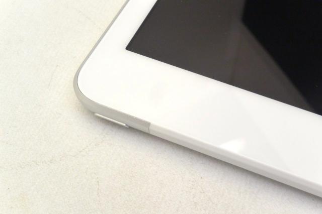白ロム SIMフリー au SIMロック解除済 Apple iPad7 Wi-Fi+Cellular 32GB iPadOS18.7.4 シルバー MW6C2J/A 初期化済【中古】_2