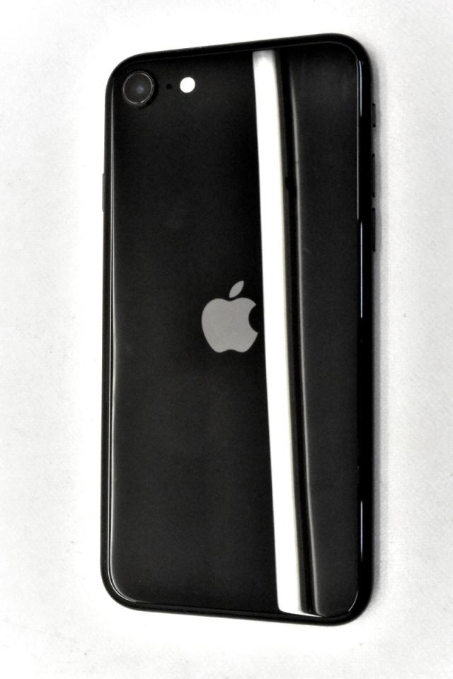 白ロム SIMフリー docomo SIMロック解除済 Apple iPhoneSE(第2世代) 64GB iOS26.2.1 ブラック MHGP3J/A 初期化済【中古】_1