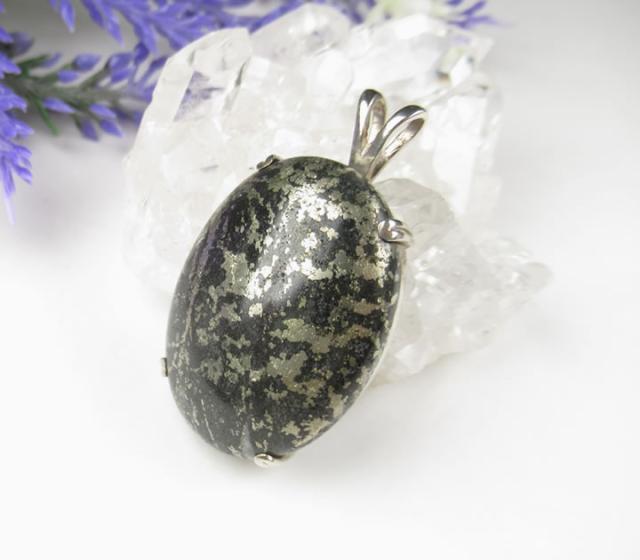 ヒーラーズゴールド オーバル30mm ペンダントトップ H&E社証明書付 hg30pd008の通販は