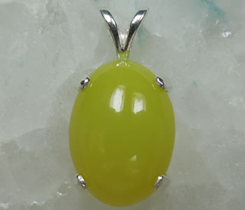 ヒーラーライト オーバル14ミリ ペンダントトップ hlt27pd【H&E社、証明書付】の通販は 8,400円