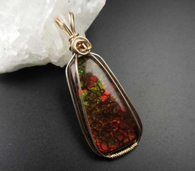 アンモライト(アンモナイト）14KGF ペンダント カナダ産 七色の繁栄の石 幸運 財運 金運 成功 P1anmo013