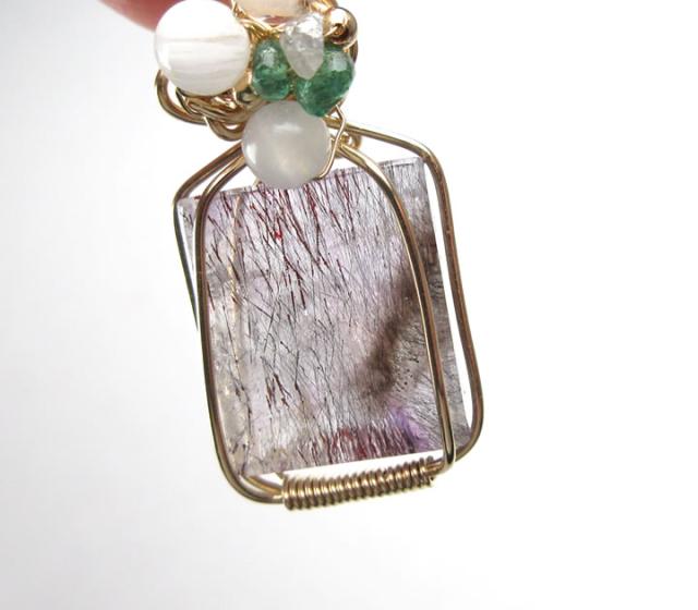 A. メロディ スーパーセブン 証明書付き ペンダント ワイヤー A. メロディ スーパーセブン 証明書付き ペンダント ワイヤー A