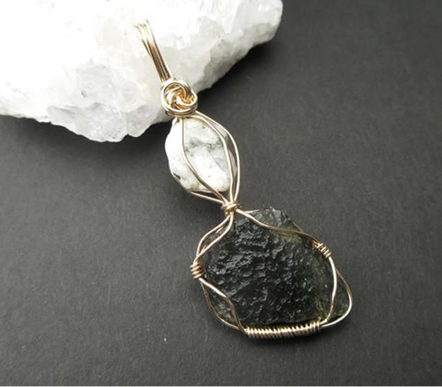 @*か様 モルダバイト フェナカイト 他 シナジー12 ペンダントトップ モルダバイト フェナカイト 他 シナジー12 ペンダントトップ