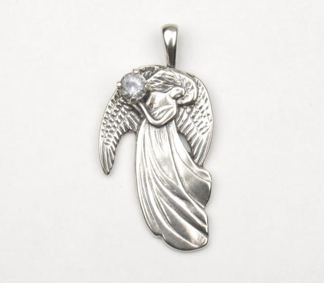 エンジェル ペンダント サチャマニクォーツ H&E社証明書付 オールドストック 稀少 angelSm001の通販は 6,290円