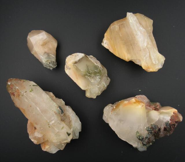 モリオン 黒水晶 43mm スフィア 丸玉 虹あり 天然石 究極の破邪