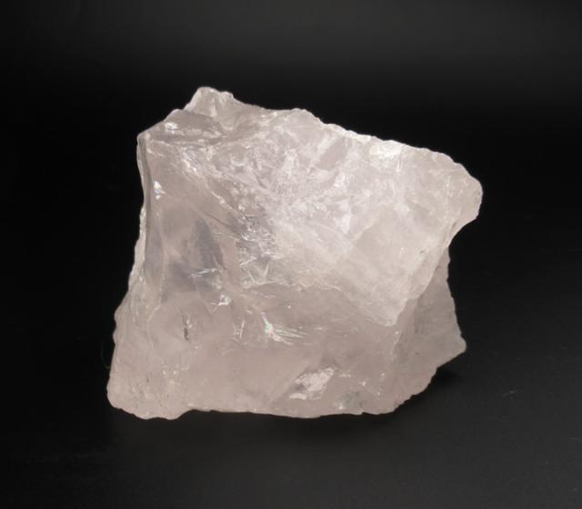 マダガスカル産 ピンクジラソル ミルキークォーツ 150g 虹あり 優れた