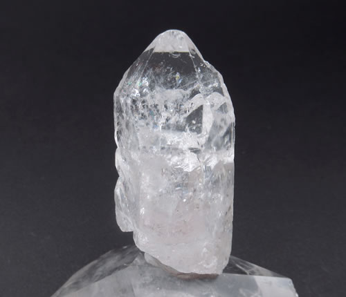 コリント産グロースインターフェアレンス水晶 虹あり スピリチュアルなコミュニケーション能力と活動 原石 grow023