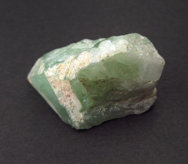 ヒマラヤ産 グリーンヘルデライト 結晶 原石 部分磨きあり 21g 新しい意識の目覚め サイキックと進化の石 herde212_1