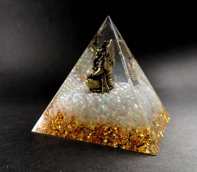 オルゴナイト ピラミッド オーラクォーツ ガネーシャ神像 天然石 浄化