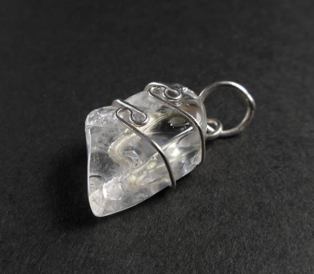 H&E社　フェナカイト　ペンダントトップ＋H&E社フェナカイトバイアルペンダント H&E社 フェナカイト ペンダントトップ＋H&E社フェナカイトバイアル