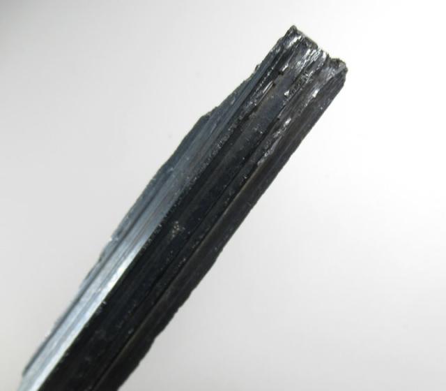 スティブナイト ワンド( 輝安鉱 ) 53g 102mm 中国産 新しい展望、大きな富と力の冥王星の石 シルバーカラー 天然石 パワーストーン stib026_3