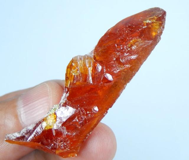 ジンカイト結晶24g H&E社 人生の新たな風景を見られるほどの活力の増大とチャクラ活性 目標を達成するための実行力とパワー「力の急上昇」の石 zin040_1
