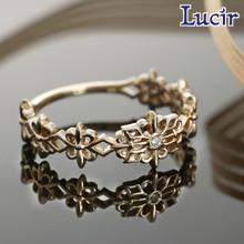 リング K10 ゴールド クラシカルなユリレースのダイヤモンドリング 送料無料 プレゼント ギフトの通販は 27,500円