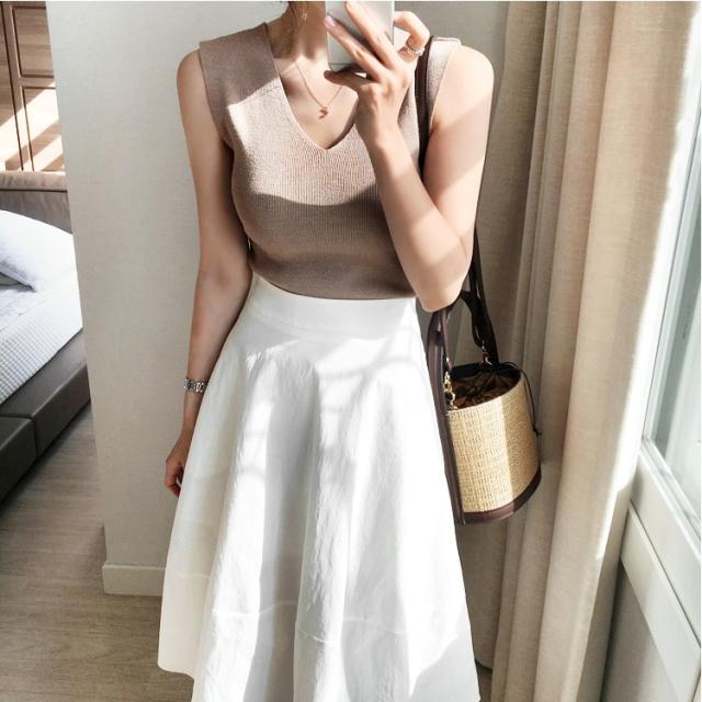 タンクトップ レディース ロングタンクトップ レディース セクシーなvネックタンクトップ 夏 春 コーデ 大人 可愛い 上 30普 40普の通販はau Pay マーケット Urubei ウルベイ Au Pay マーケット店