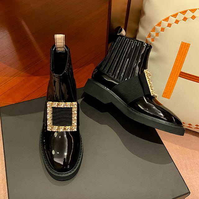 全4タイプ レディース ショートブーツ 光沢 スクエアチャーム 内ボア 軽量 モード シンプル メンズライク 2020秋 2020冬 新着 トレ定 全4タイプ レディース ショートブーツ 光沢 スクエアチャーム 内ボア