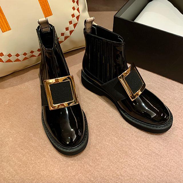 全4タイプ レディース ショートブーツ 光沢 スクエアチャーム 内ボア