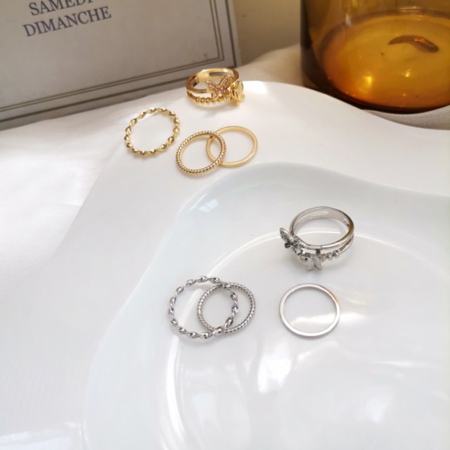 ５５％以上節約 ☆ ジュエリー ☆ リング 蝶々 アソートリング 4点セット アクセサリー