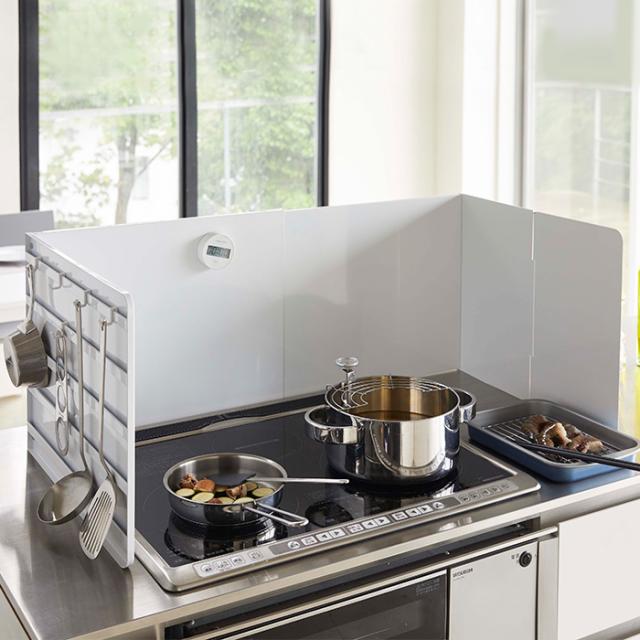 メーカー直送 Tower タワー 伸縮レンジガード 油跳ね 油はね ガード スチール カバー 収納 ガスコンロ ガスレンジ レンジ Ih の通販はau Pay マーケット あなろ インテリア雑貨