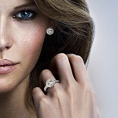 スワロフスキー Swarovski 『Angelic 輪っか』
